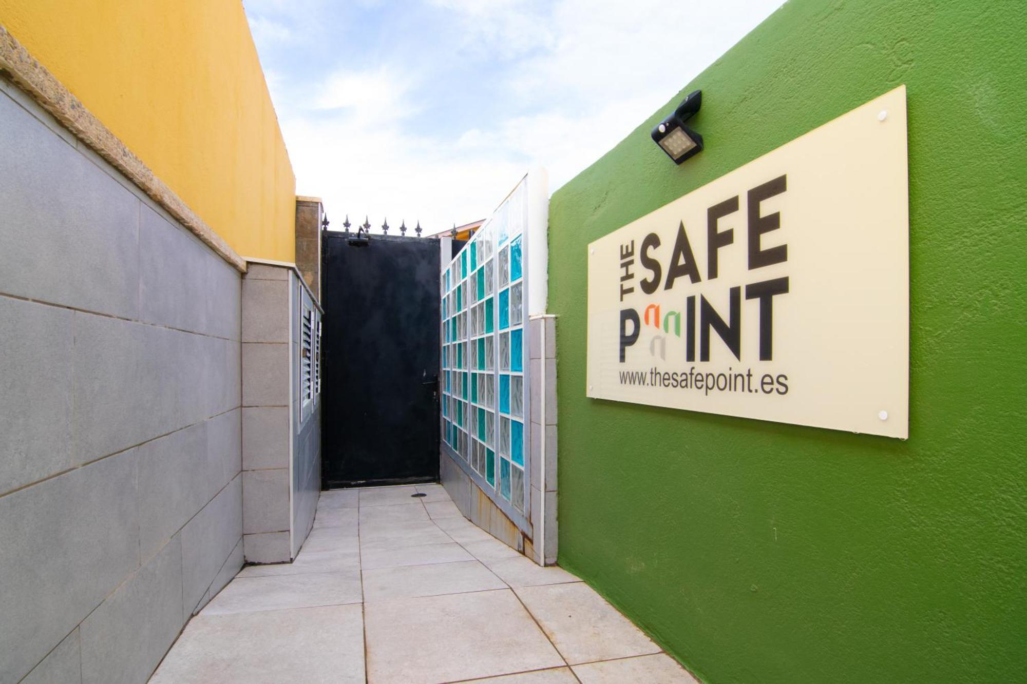 The Safe Point Suites Castillo Castillo del Romeral ภายนอก รูปภาพ
